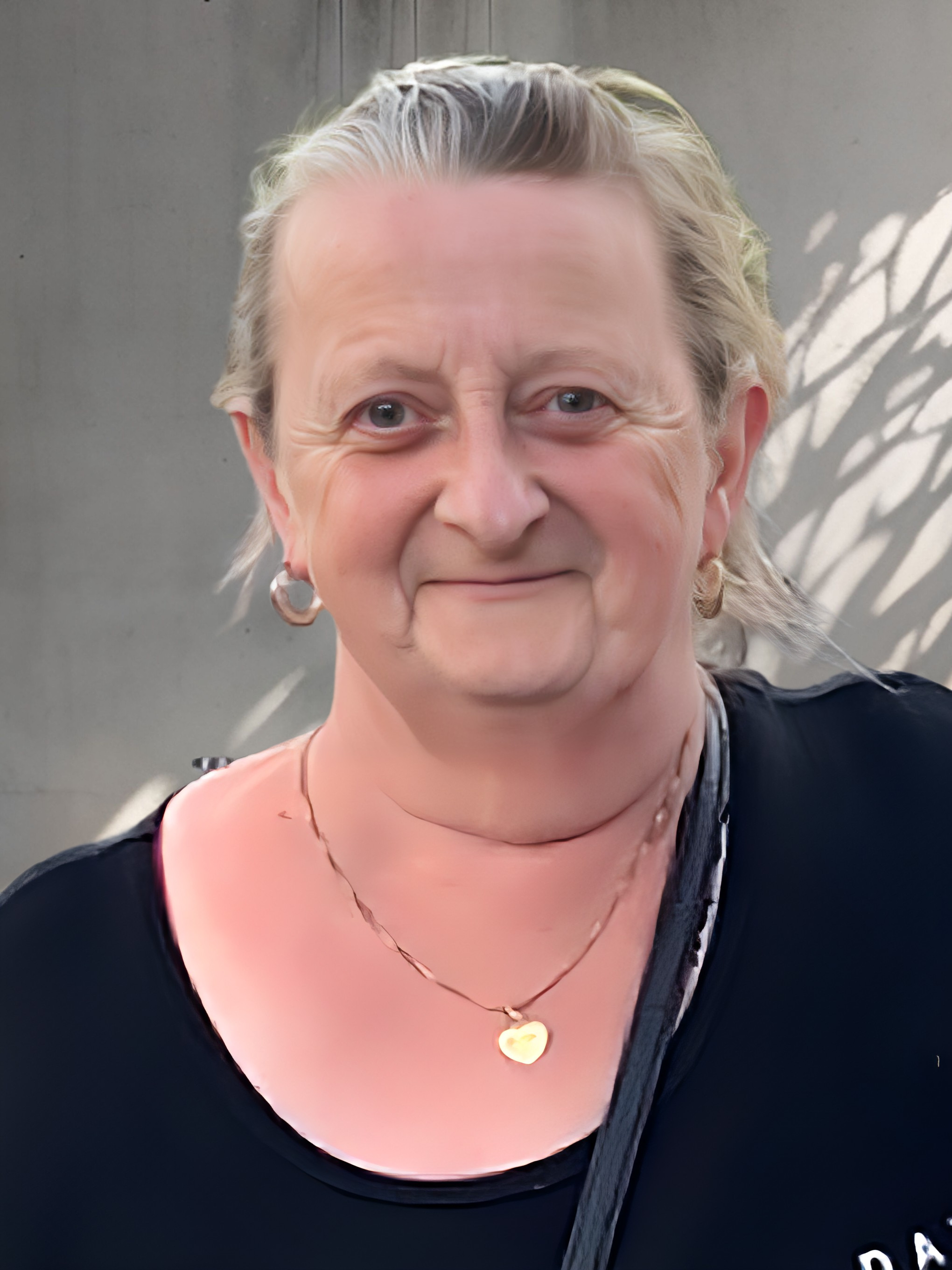 Madame Dominique WARGNIES